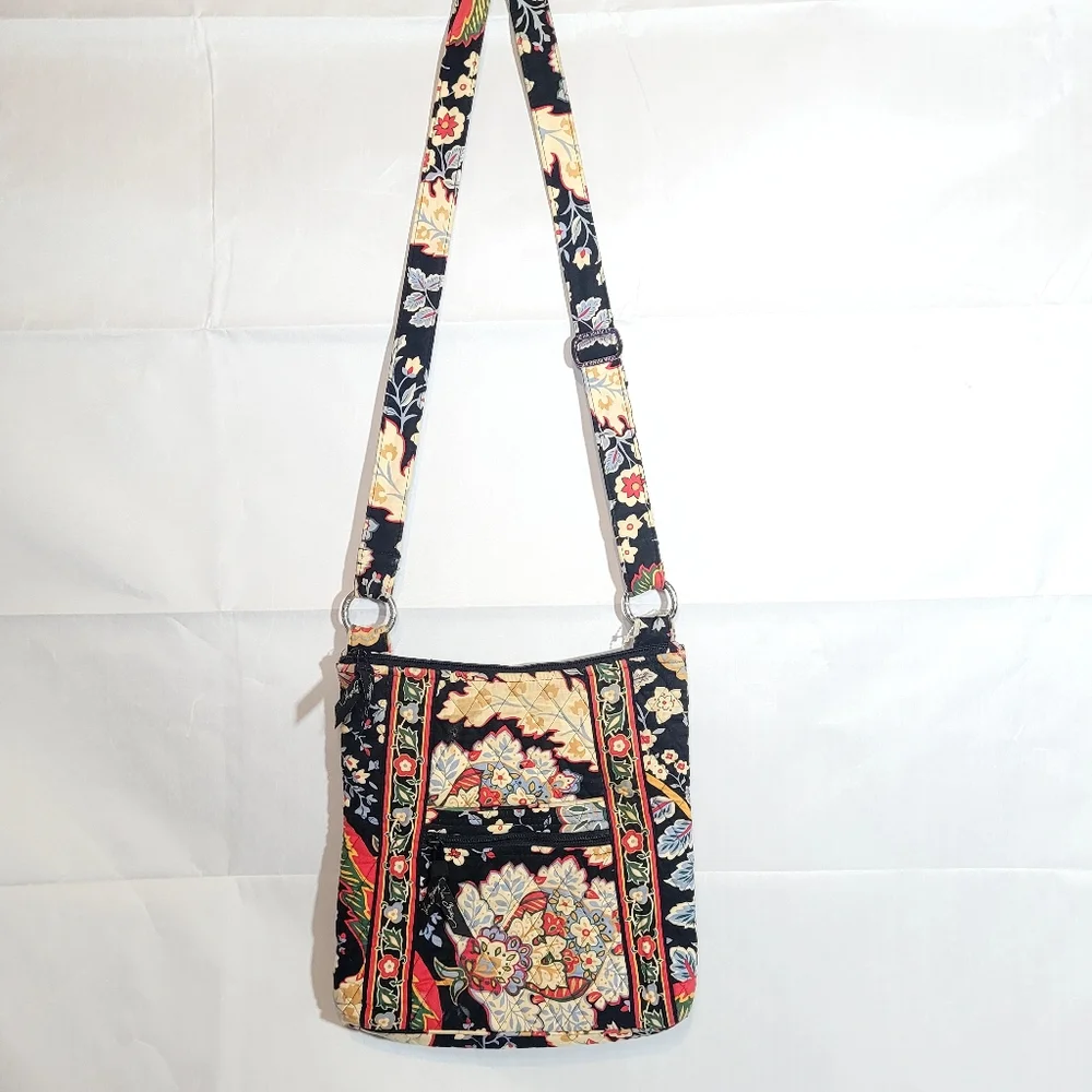 VERA BRADLEY Versailles Pattered Quilted, Lightweight, Floral Crossbody Purse.